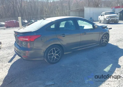 2016 Ford Focus Se z USA, uszkodzony, nr VIN 1FADP3F21GL403670